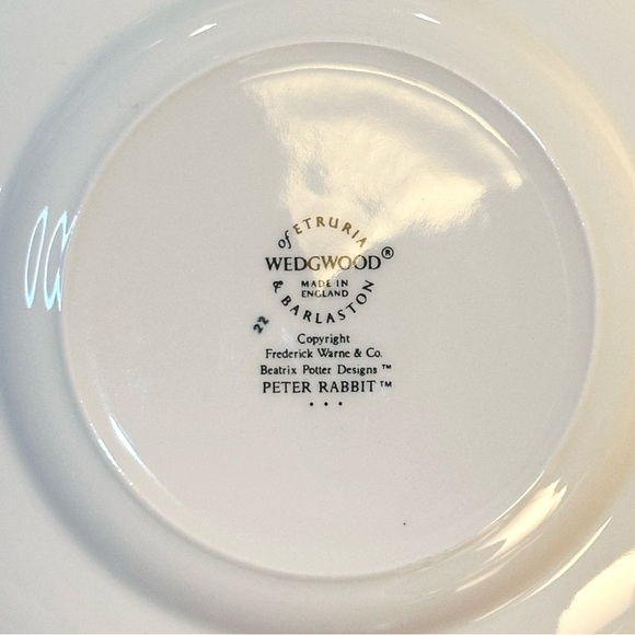VTG 1980s Wedgewood Peter Rabbit Child's Plate, Bowl & Cup 3 Piece Set England - Picture 6 of 16
